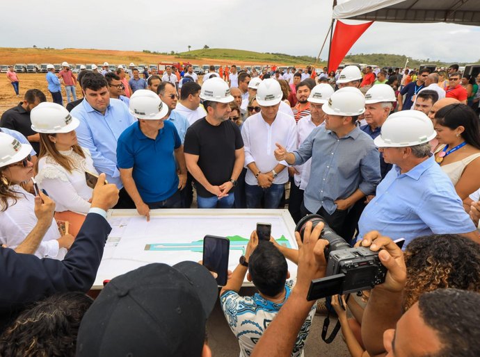 Governador anuncia retomada imediata das obras do aeroporto de Maragogi