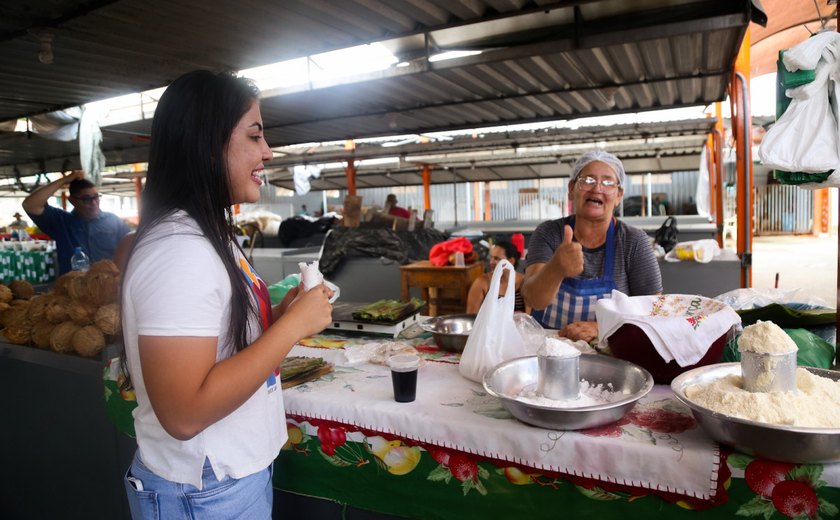 Gabi Gonçalves ouve comerciantes em visita a Feira Municipal de Rio Largo
