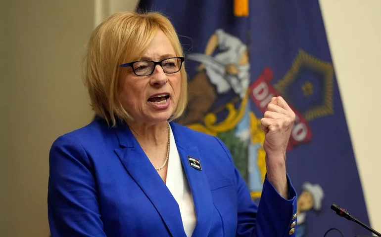 Governadora do Maine questiona ‘prisões secretas, xerife diz que ICE alvejou um de seus recrutas