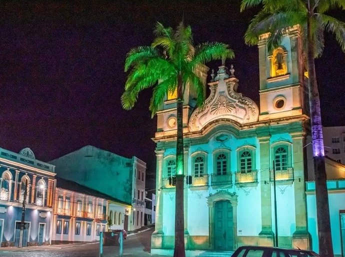 Prefeitura de Penedo decreta ponto facultativo no dia 2 de maio; veja o que abre e o que fecha