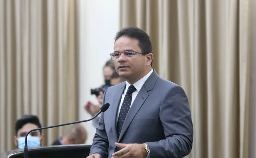 Plenário aprova em primeiro turno decisão para legitimar reeleição de Marcelo Victor