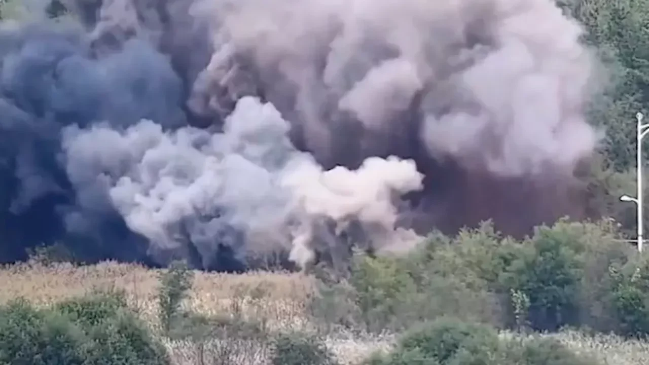 Coreia do Norte explode estradas que ligavam país com a Coreia do Sul