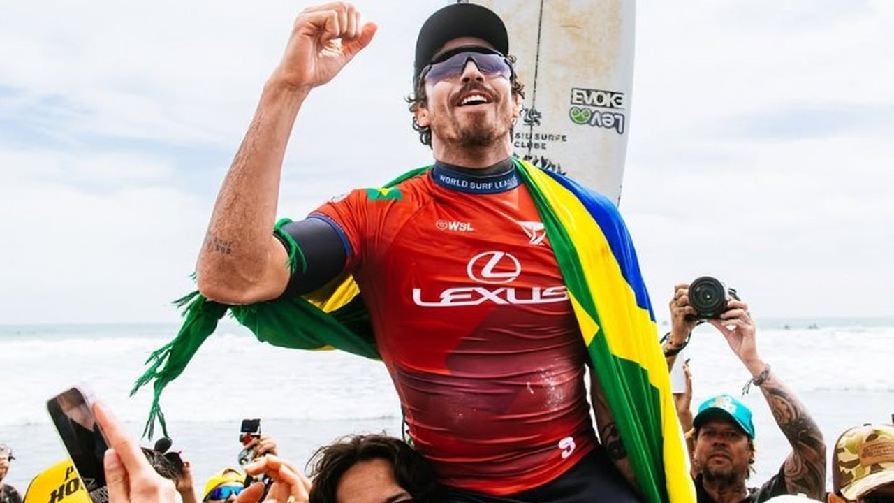 Fotógrafo é atacado por animal marinho e semifinal entre Yago Dora e Italo Ferreira é interrompida na Nova Zelândia