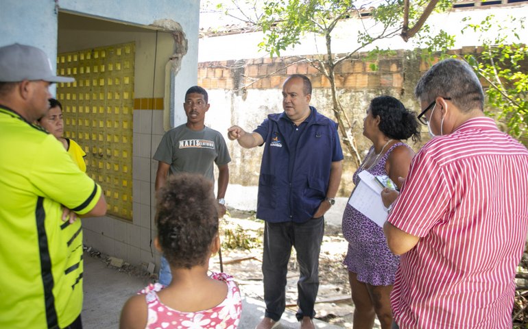 Secretário de Assistência Social vistoria prédio no conjunto Cidade Sorriso