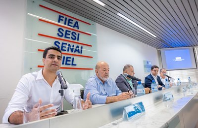 Prefeito JHC apresenta investimentos feitos em Maceió à diretoria da Federação das Indústrias