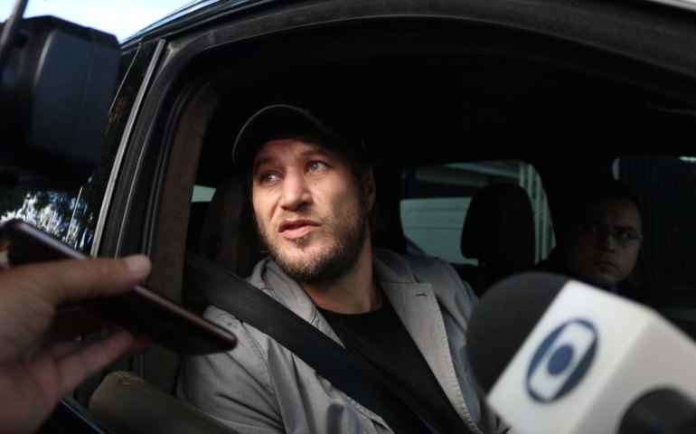 Ex-BBB Diego Alemão é denunciado após acidente de carro