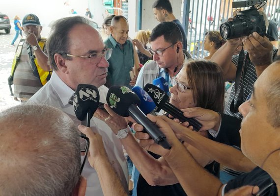 Luciano Barbosa destaca tranquilidade das eleições em Arapiraca e diz que confia na vitória