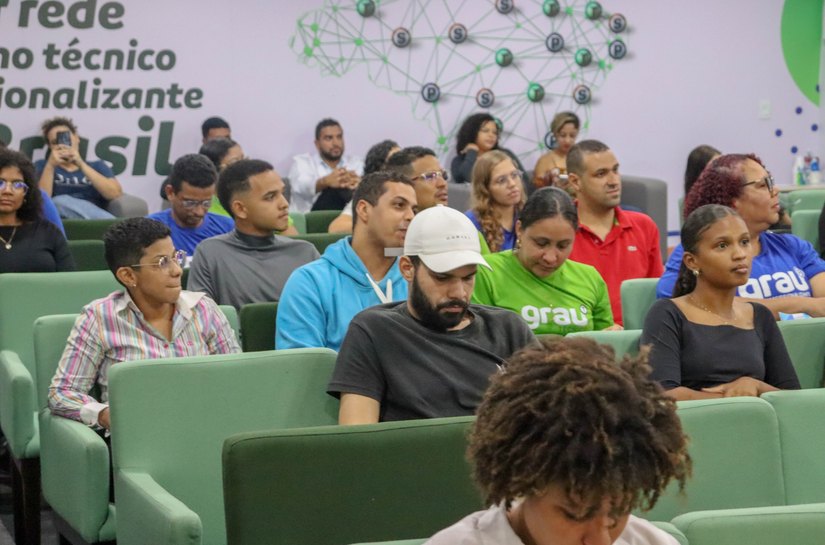 Brasil precisa de uma política urgente e robusta para educação técnica e profissionalizante, aponta pesquisa