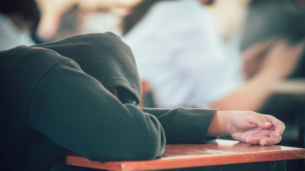 Estudo mapeia como a psilocibina remodela circuitos cerebrais ligados à depressão