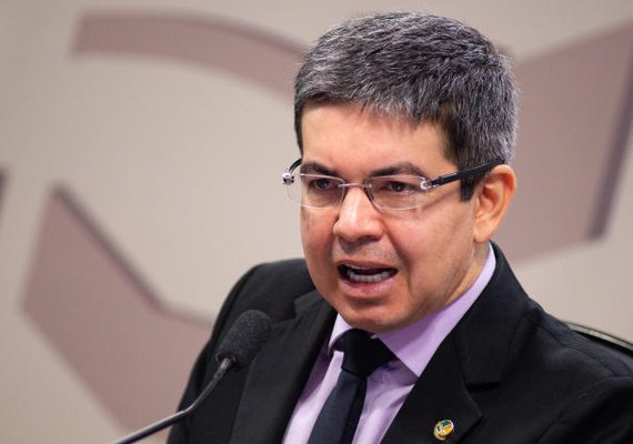 Moraes atendeu a pedido de Randolfe sobre quebra de sigilo bancário