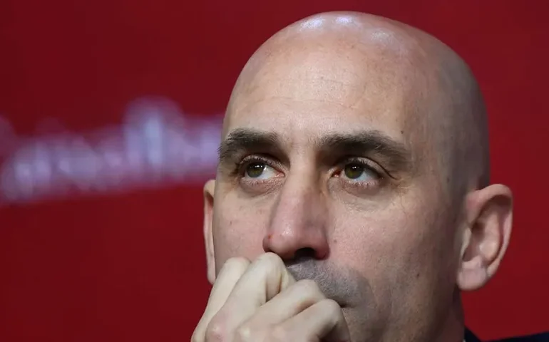 Presidente da CBM diz morte de dois pilotos foi fatalidade e não há padrões de segurança a serem revistos