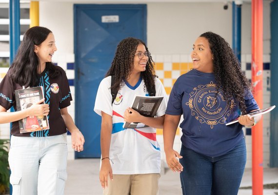 Mais de 175 mil estudantes da Rede Estadual voltam às aulas nesta terça-feira (2)