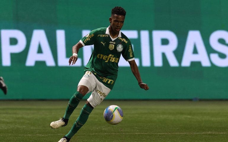 Estevão e Vic Albuquerque levam Bola de Ouro do Campeonato Brasileiro