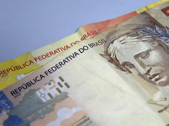 IOF: Representantes da indústria querem participar de ação no STF