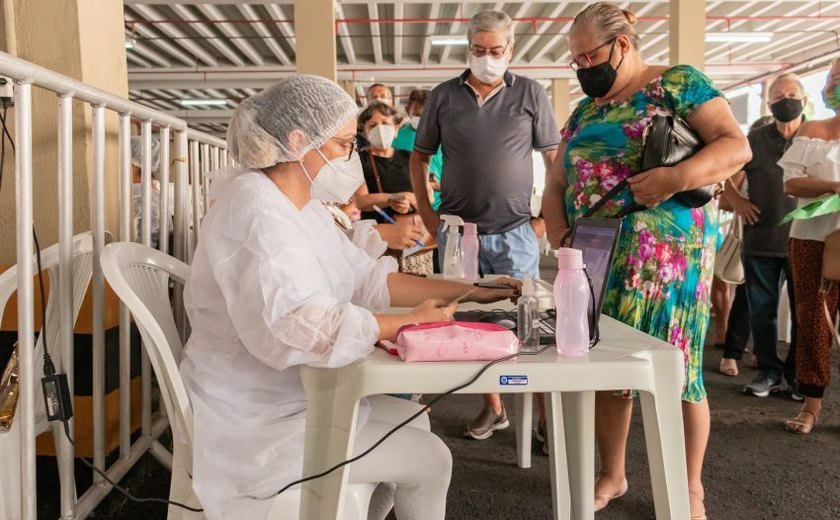 Ponto de vacinação do Maceió Shopping funcionará na área interna a partir de hoje