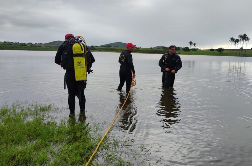 Sob a superfície: o trabalho silencioso dos mergulhadores de resgate