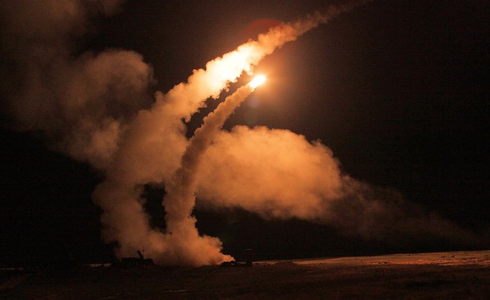 Mídia destaca sistemas antiaéreos da Rússia e China que ameaçam o domínio da Força Aérea dos EUA Mídia destaca sistemas antiaéreos da Rússia e China que ameaçam o domínio da Força Aérea dos EUA