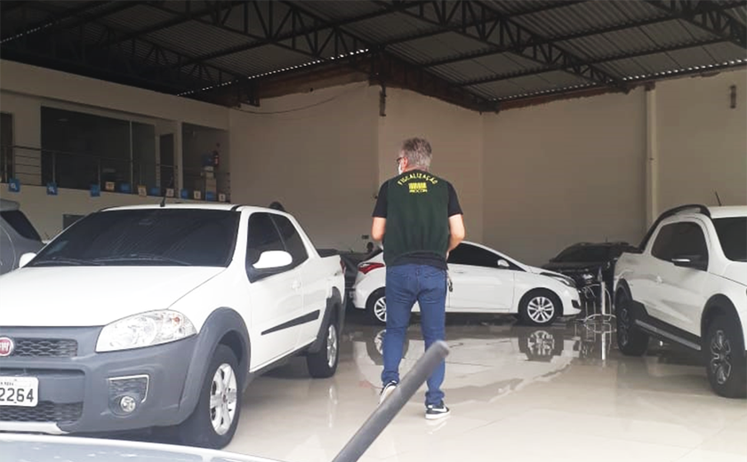 Procon Arapiraca realiza fiscalização em concessionárias de veículos