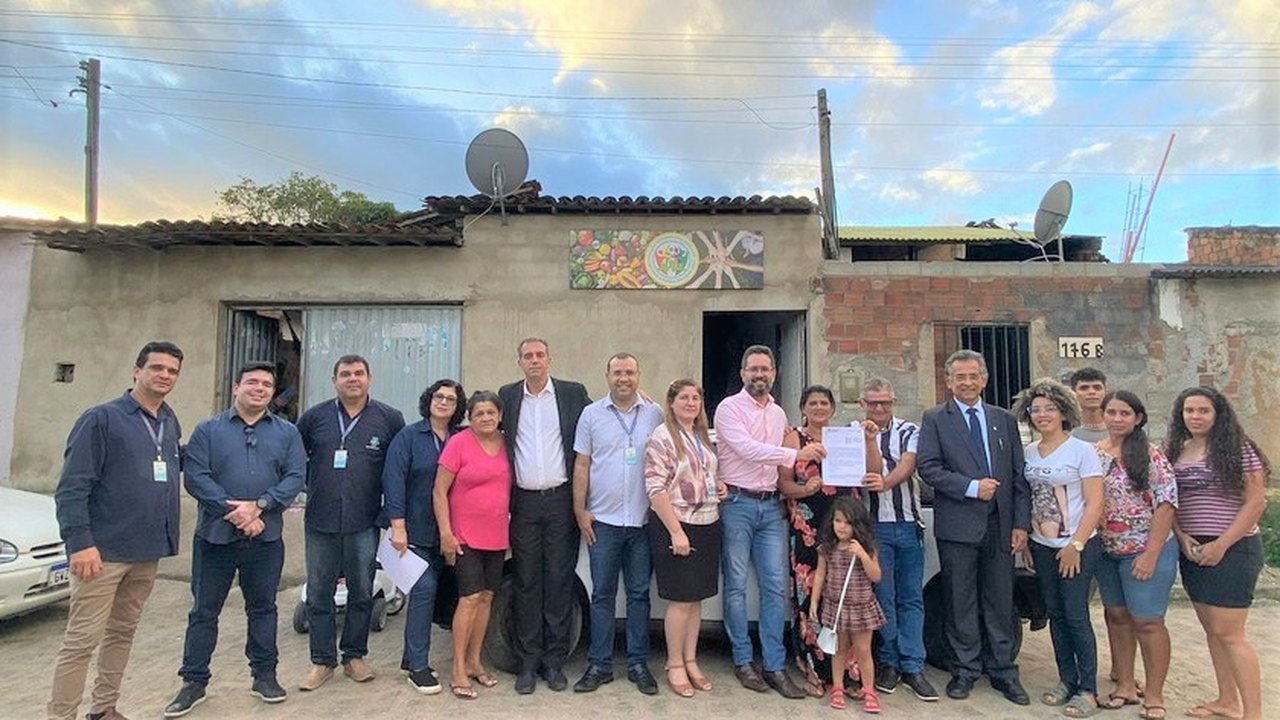 Prefeitura de Arapiraca, MPE/AL e Receita Federal entregam computadores em 16 comunidades