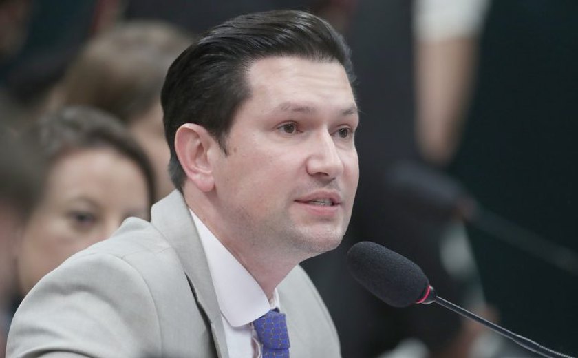Deputados temem menor concorrência e aumento de preços com regulamentação de aplicativos de transporte