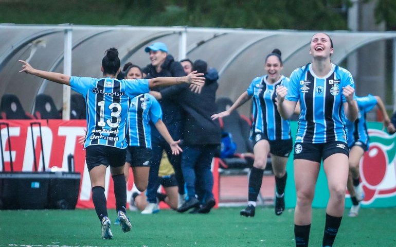 Grêmio e Flamengo disputam a final emocionante da Copinha Feminina