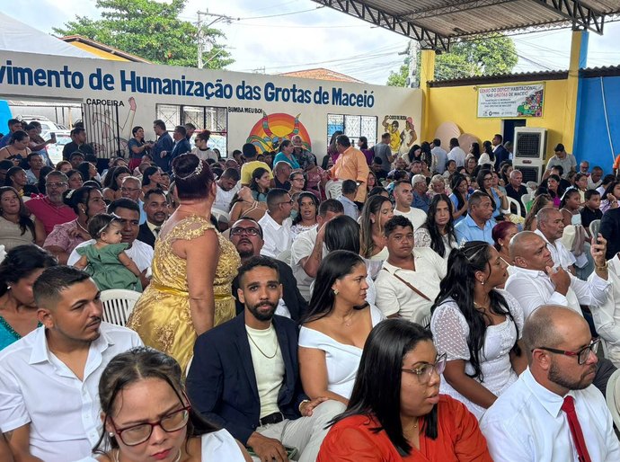 Justiça Itinerante realiza casamentos coletivos para 67 casais em Maceió