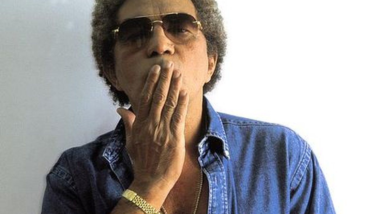 Morre cantor Reginaldo Rossi aos 69 anos de câncer no pulmão