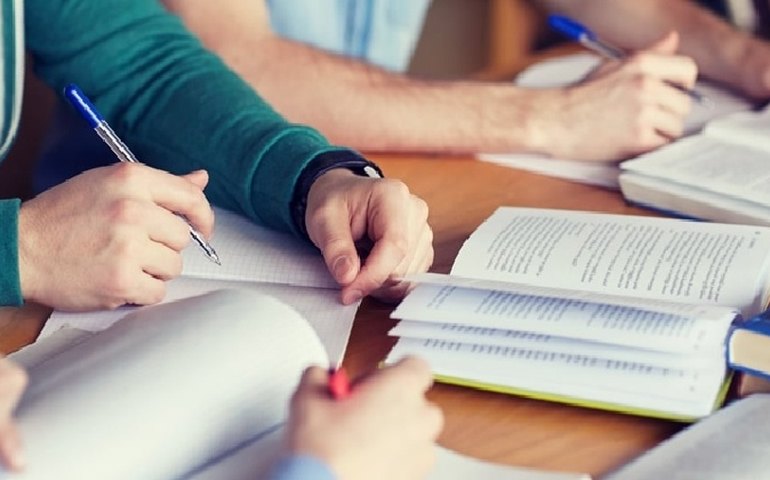 Nº de universitários com mais de 40 anos sobe, mas há preconceito: ‘Burro velho não aprende mais’