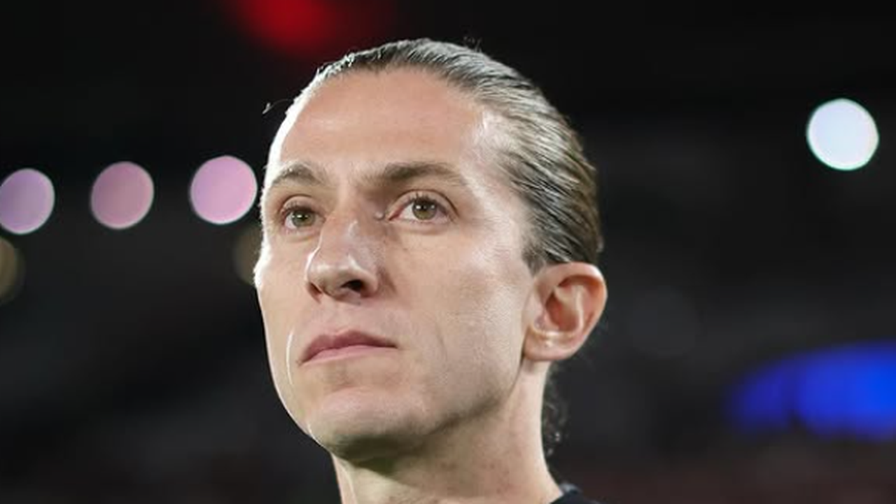 Filipe Luís, Abel Ferreira e Thiago Nunes são indicados ao prêmio de melhor técnico de clubes do mundo em 2025