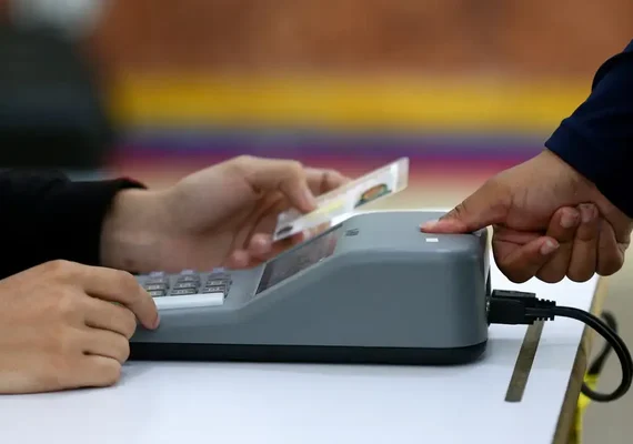 Mesmo sem auditoria, EUA reconhecem vitória da oposição na Venezuela