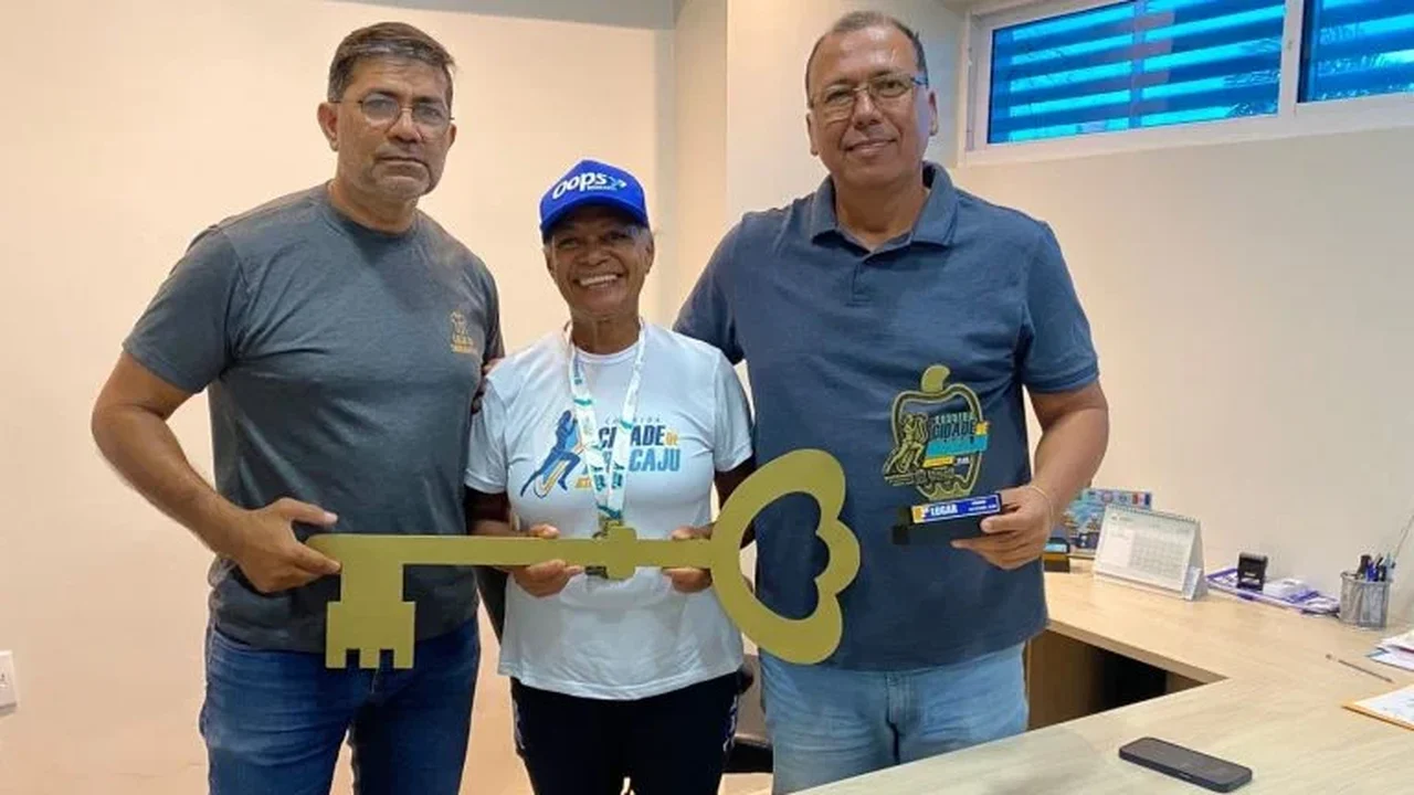 Maratonista Carminha vence em 2º lugar a 41ª edição da Corrida Cidade de Aracaju