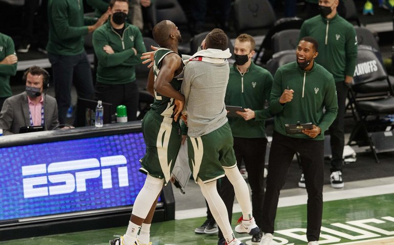 Milwaukee Bucks derrota Miami Heat e faz 2 a 0 na série; Nuggets empatam no Oeste