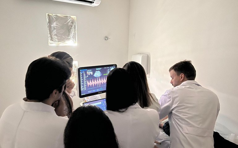 Médicos radiologistas do Hospital do Coração Alagoano são capacitados em exames para transplantados