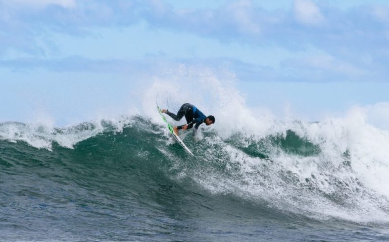 Terceira fase de Bells Beach terá 2 duelos brasileiros e 6 surfistas do País