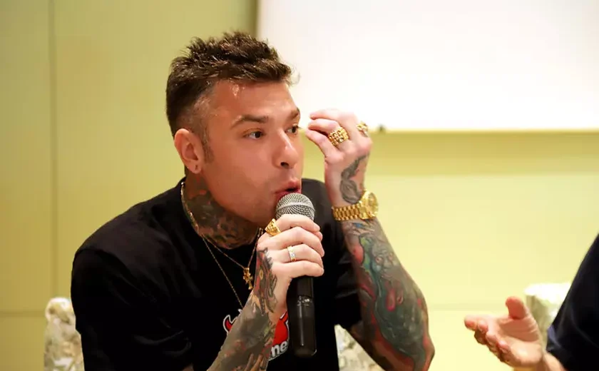 Rapper Fedez pede desculpas por comparar Sinner com Hitler