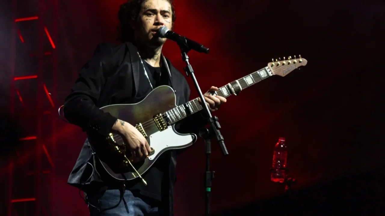 Whindersson Nunes leva turnê “Isso Definitivamente Não É Um Culto” para Arapiraca com apresentação única.
