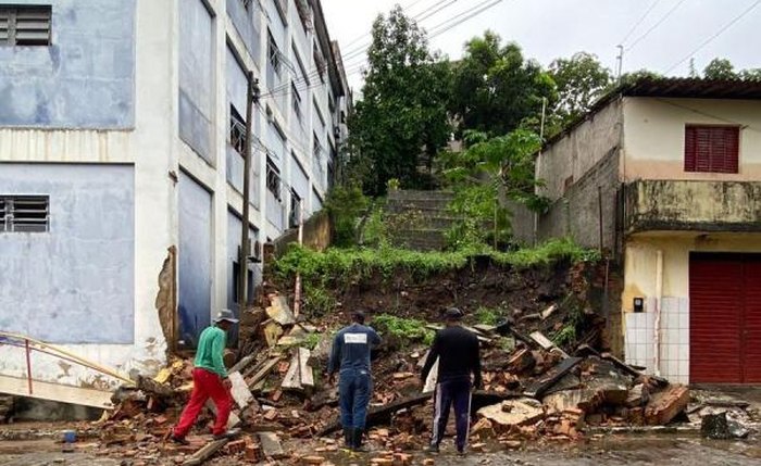 Penedo já havia registrado alagamentos e deslizamentos.
