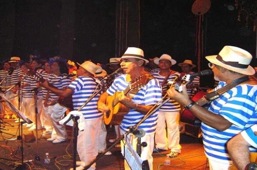 Almanaque exibe tema dos Seresteiros da Pitanguinha para Carnaval 2017