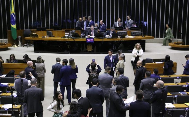 Debatedores alertam para aumento de casos de bullying nas escolas