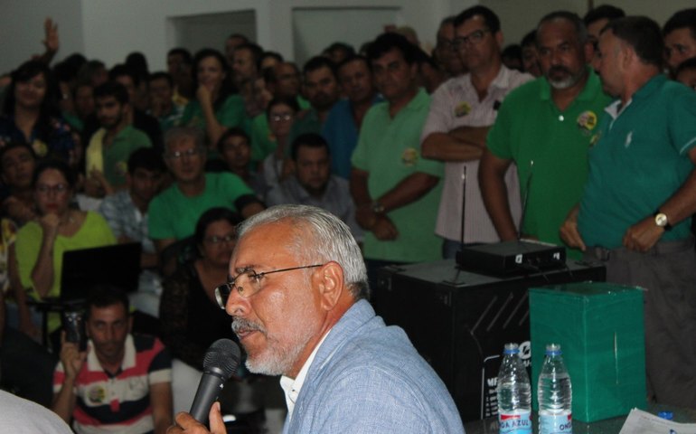Debate na UFAL em Delmiro: Padre Eraldo se destaca diante de Carimbão