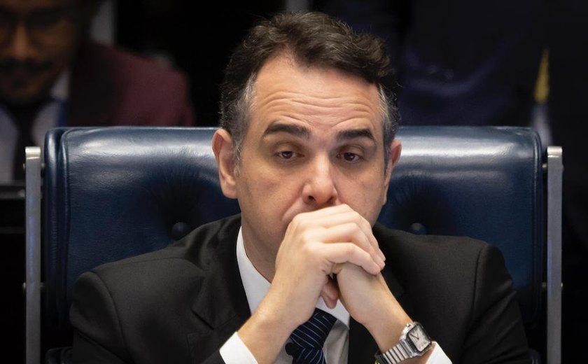 Presidente do Senado puxa o freio em projeto da lei das estatais