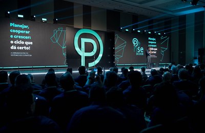 Sicoob reúne lideranças na sexta edição do Pense Sicoob e fortalece diretrizes estratégicas para o futuro da instituição