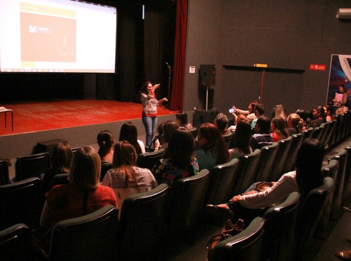Arapiraca:Agapi faz exibição especial do documentário “O começo da vida”