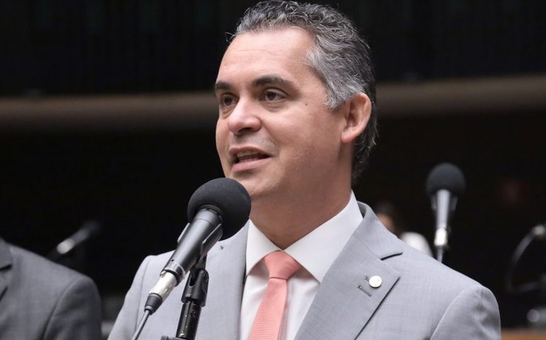 Comissão debate criação da Política Nacional de Saúde Mental Climática