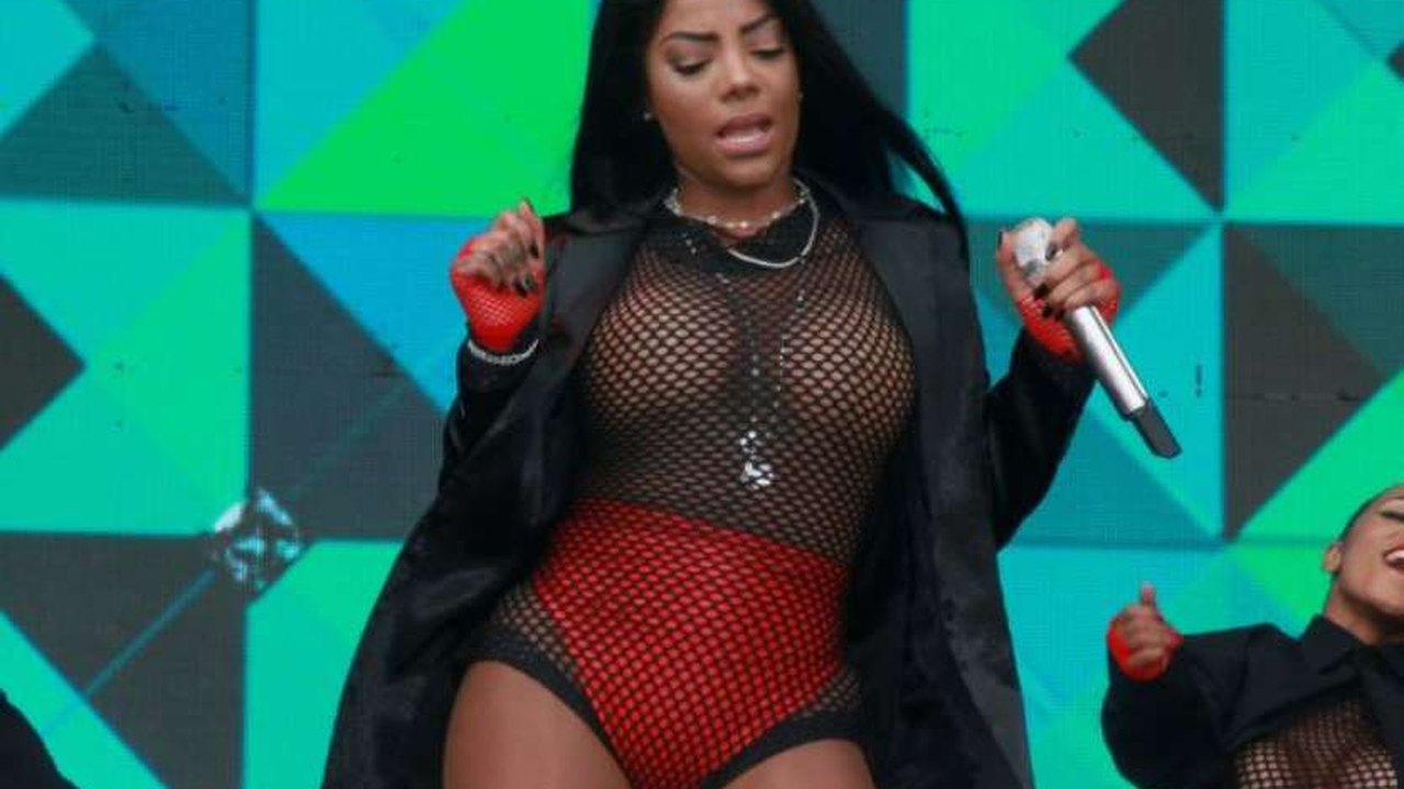 Ludmilla faz show ao vivo pelo YouTube ‘para ajudar na quarentena’