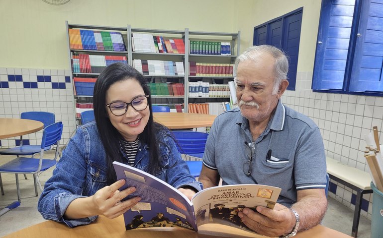Vem que dá Tempo: Incentivado pela filha, pai realiza sonho de concluir os estudos, aos 73 anos