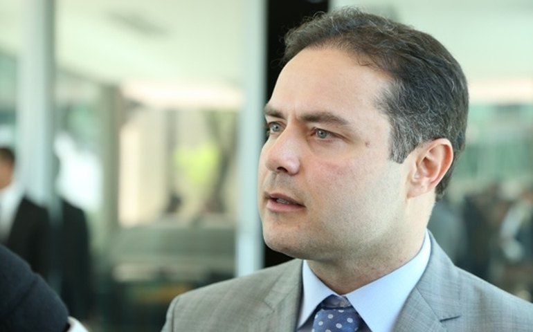 Renan Filho poderá fazer mudanças em seu secretariado