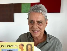 Chico Buarque completa 82 anos; relembre sucessos que consolidaram seu legado