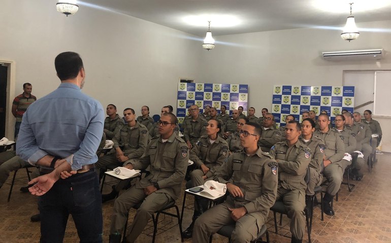 Alunos do Curso de Formação da PM conhecem a estrutura da Polícia Científica de Alagoas