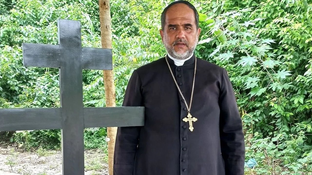 PTB formaliza Padre Kelmon Luís à Presidência para substituir Roberto Jefferson